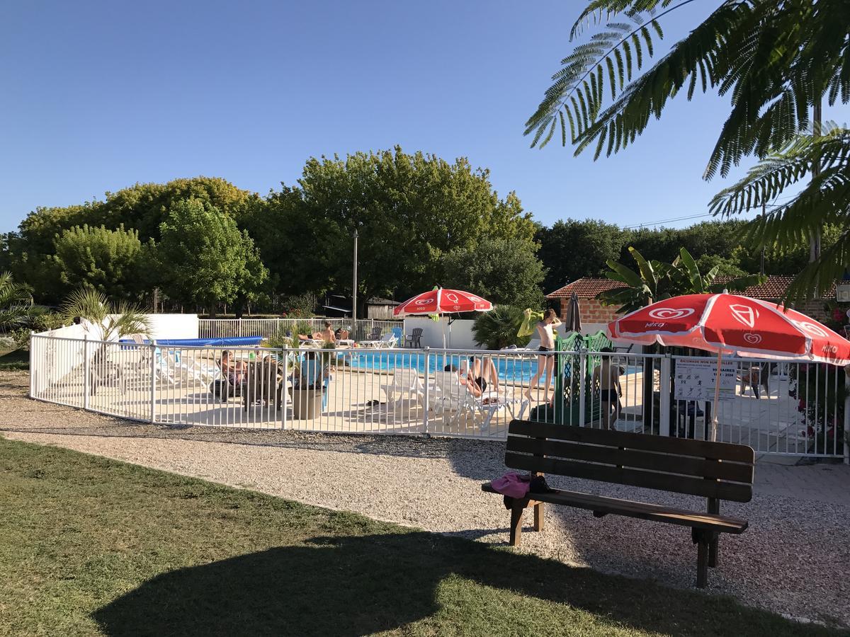 Camping La Chesnays Hotel Vendays-Montalivet Bagian luar foto